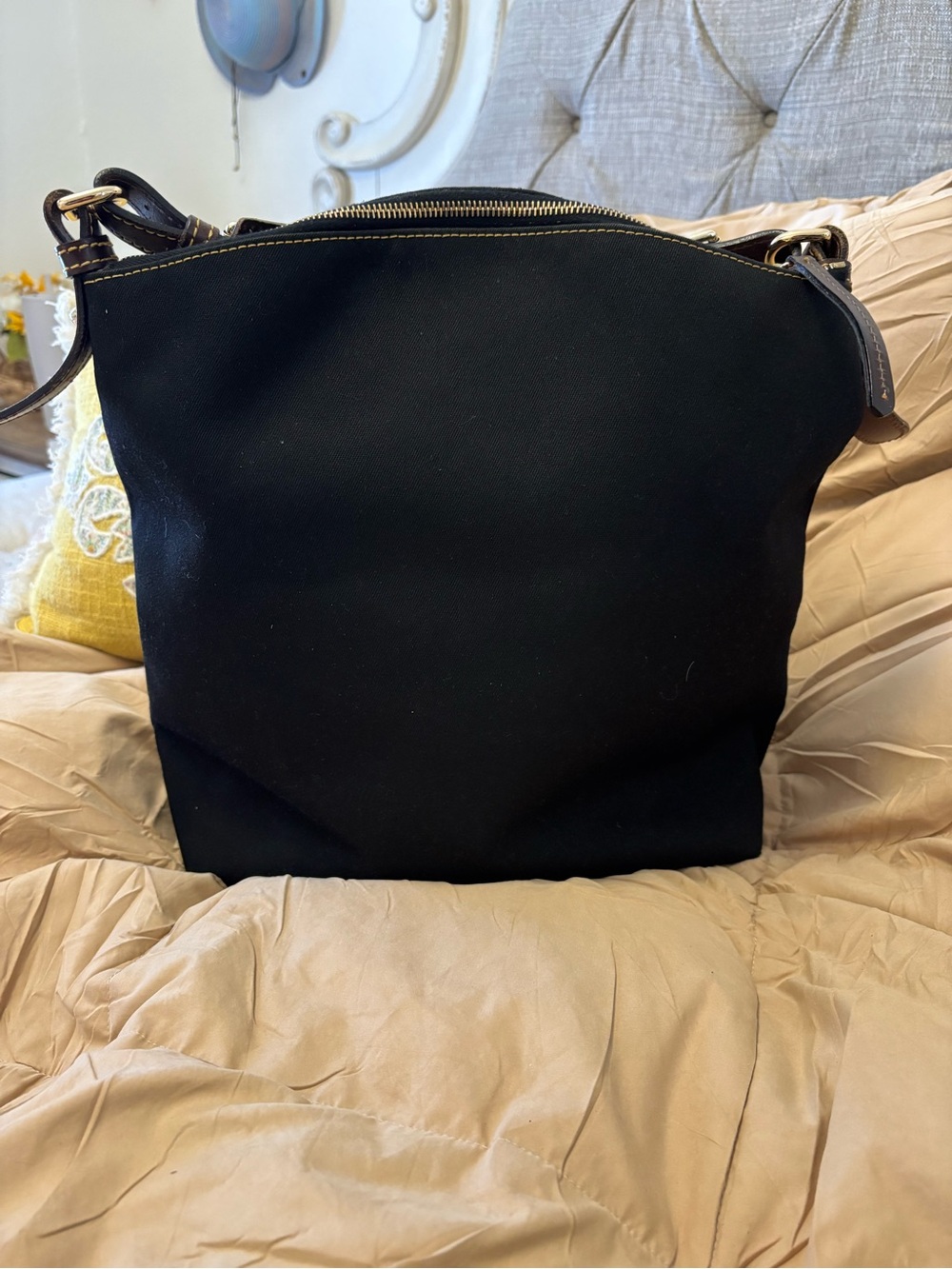 Dooney & Bourke Black Canvas Shoulder Bag with Brown Leather Trim - Picture 6 of 7
